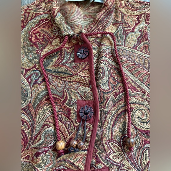 Vintage tapestry jacket with drawstring neckline and ornate wooden buttons - Picture 11 of 17